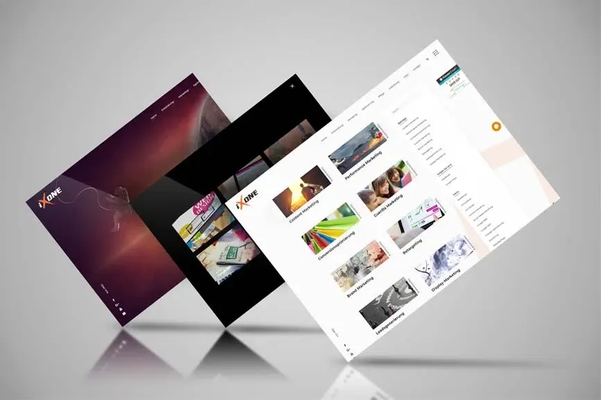Website-Entwürfe von ixOne in einer Mockup-Präsentation